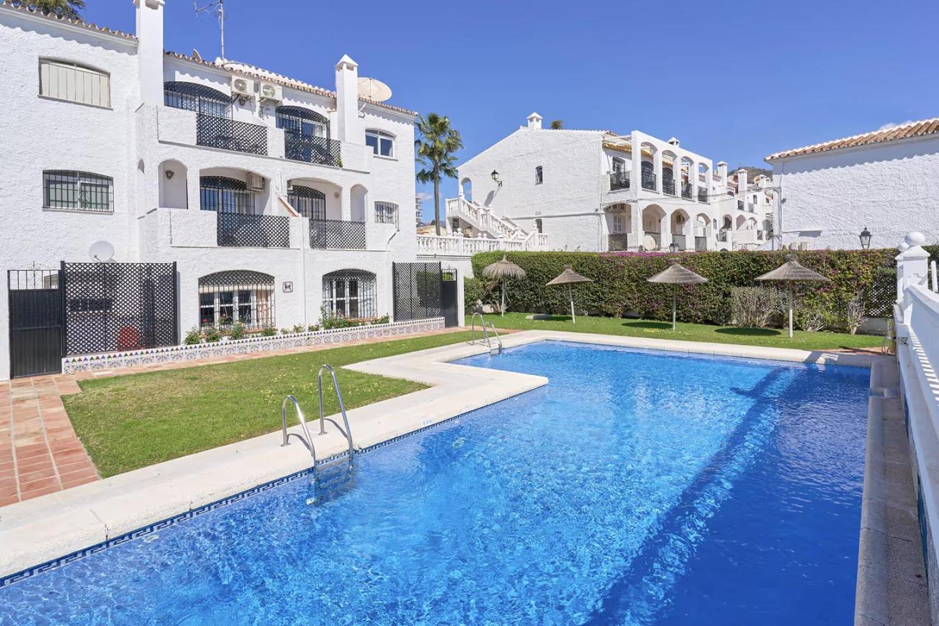 Casa Lena Town House With Pool Villa Nerja Bagian luar foto
